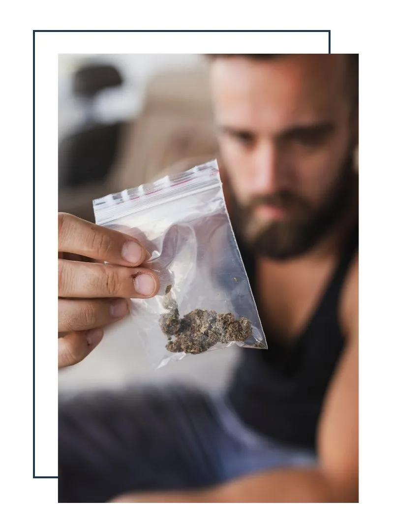 Defensa penal en casos de tráfico, cultivo y distribución ilegal de sustancias